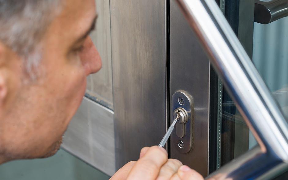 serrurier tarif changement serrure Paris 17